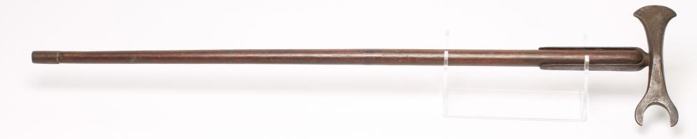 A POLE ARM/AXE Image