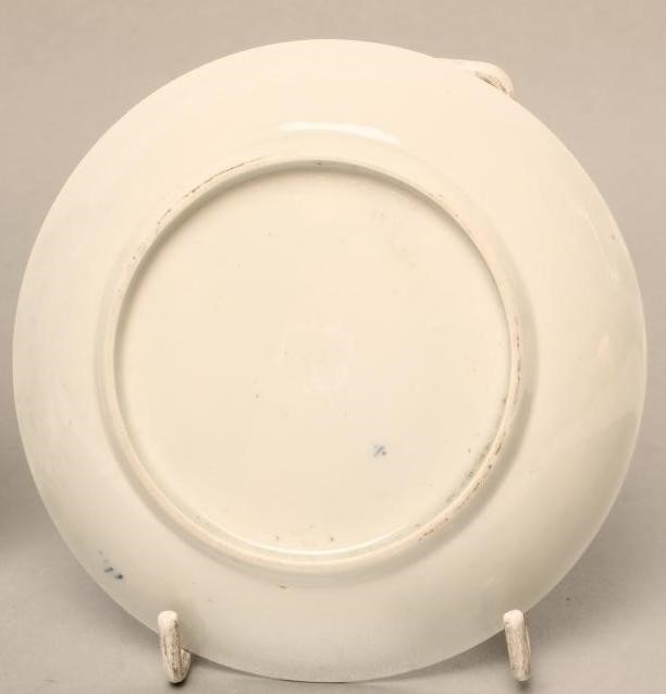 A PAIR OF FIRST PERIOD WORCESTER PORCELAIN SAUCERS Image