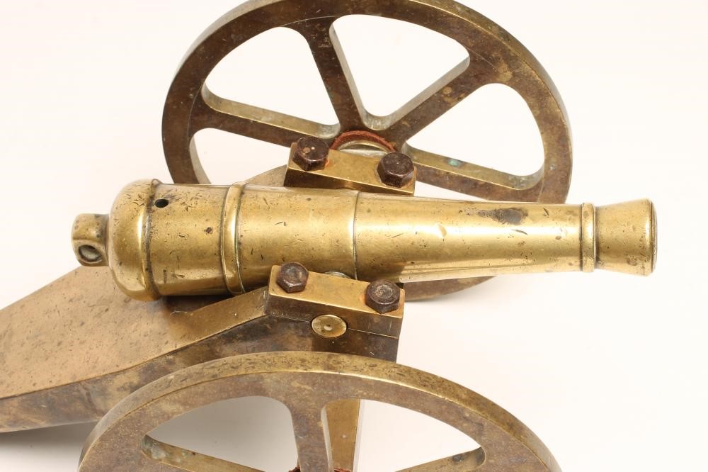 A SIGNAL CANNON Image