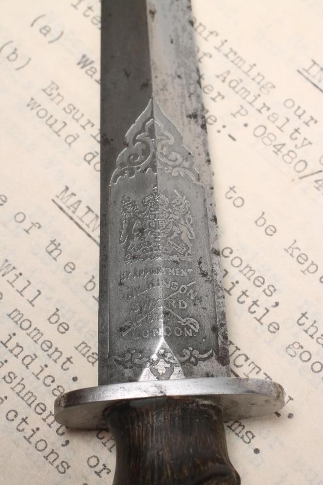 A PRIVATE PURCHASE FAIRBAIRN & SYKES DAGGER Image