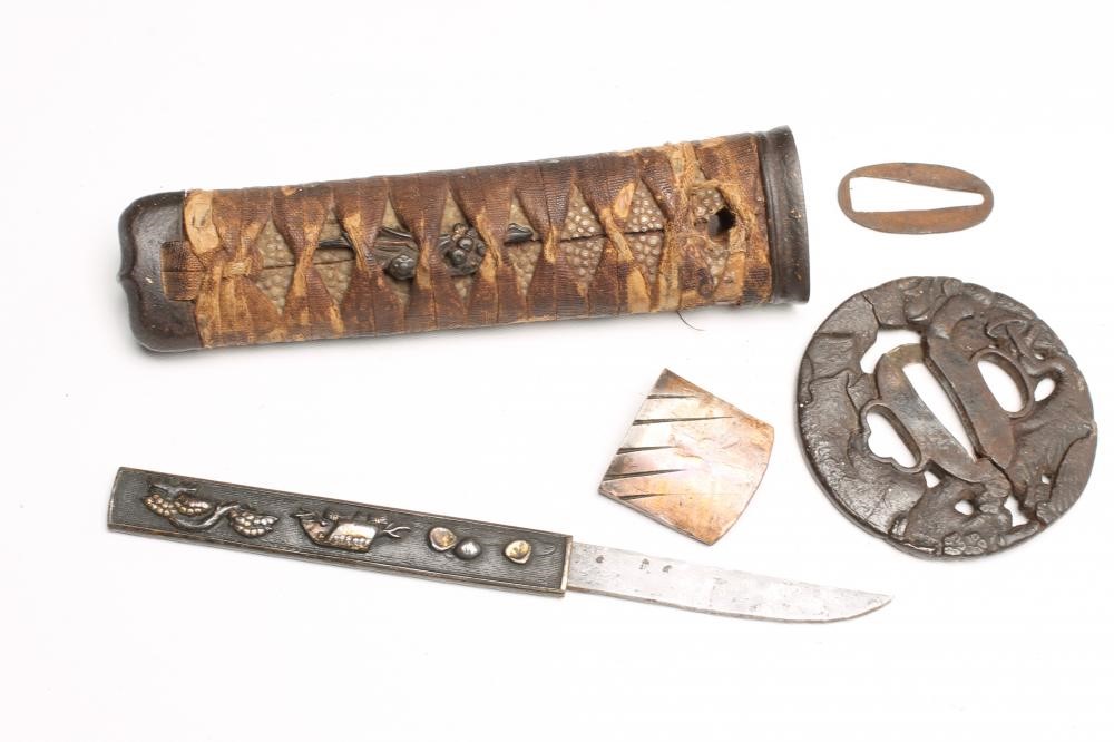 A JAPANESE EDO PERIOD WAKIZASHI Image