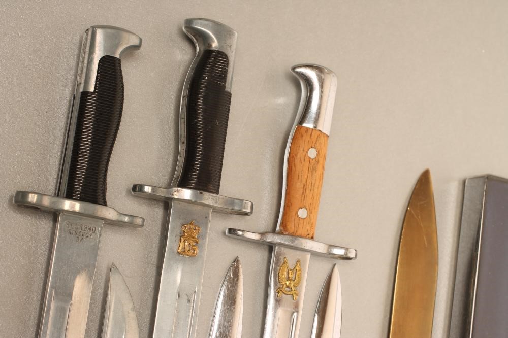 NINE SCANDINAVIAN MINIATURE BAYONETS Image
