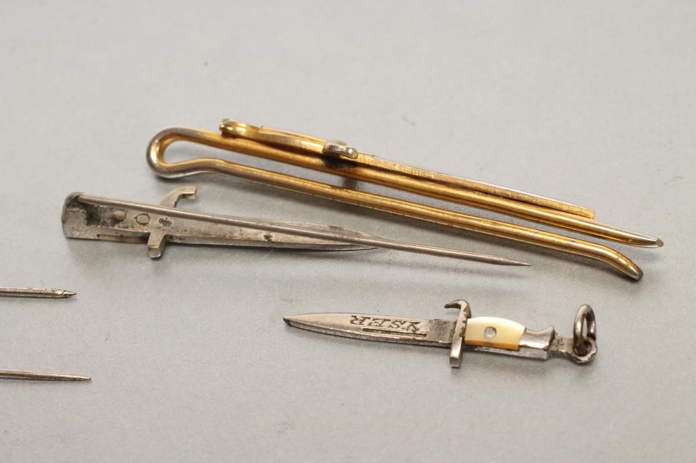 SIX SWEETHEART MINIATURE BAYONETS Image