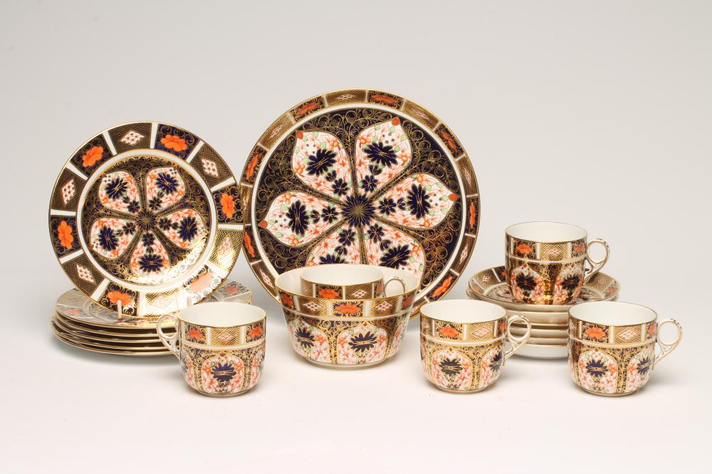 A ROYAL CROWN DERBY CHINA PART COFFEE SERVICE Image