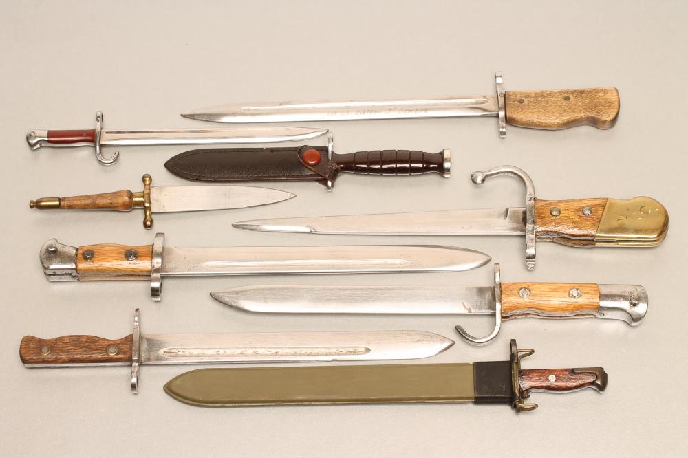 NINE MINIATURE SOUVENIR AND LETTER OPENER BAYONETS Image