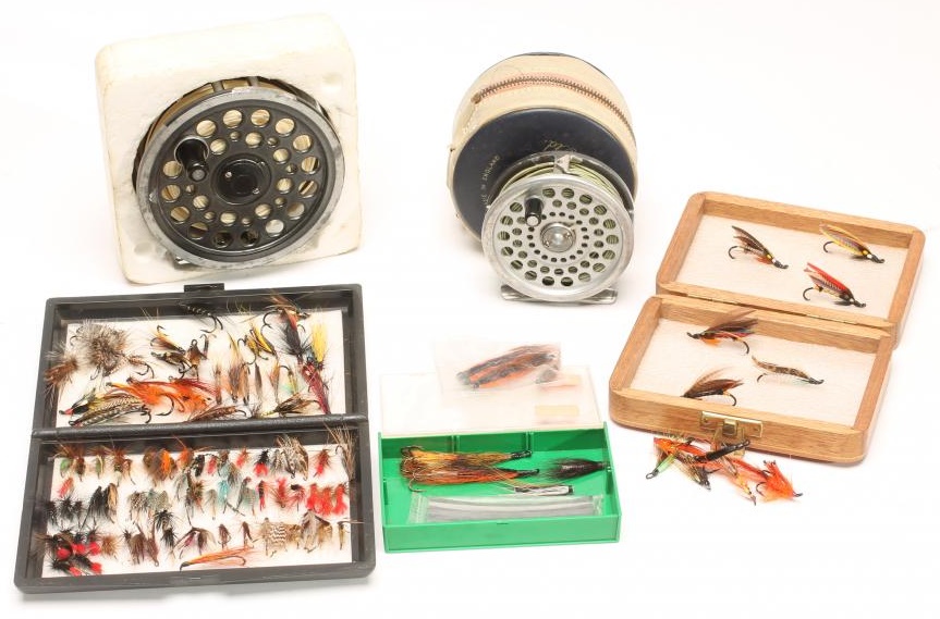 A J W YOUNG & SONS LTD 1540 SERIES SALMON REEL Image