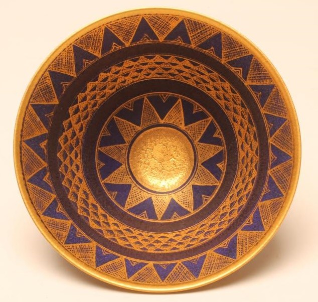 ‡MARY RICH (b.1940) Image