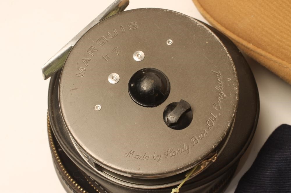 A HARDY GRAPHITE DE-LUXE TROUT ROD Image