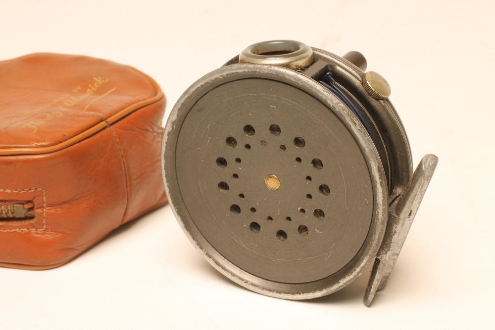 A HARDY PERFECT 3 3/8" TROUT REEL Image