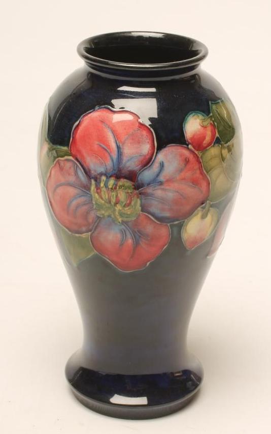A MOORCROFT POTTERY VASE Image