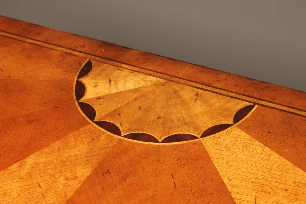 A GEORGIAN STYLE SATINWOOD VENEERED AND INLAID SIDE TABLE Image