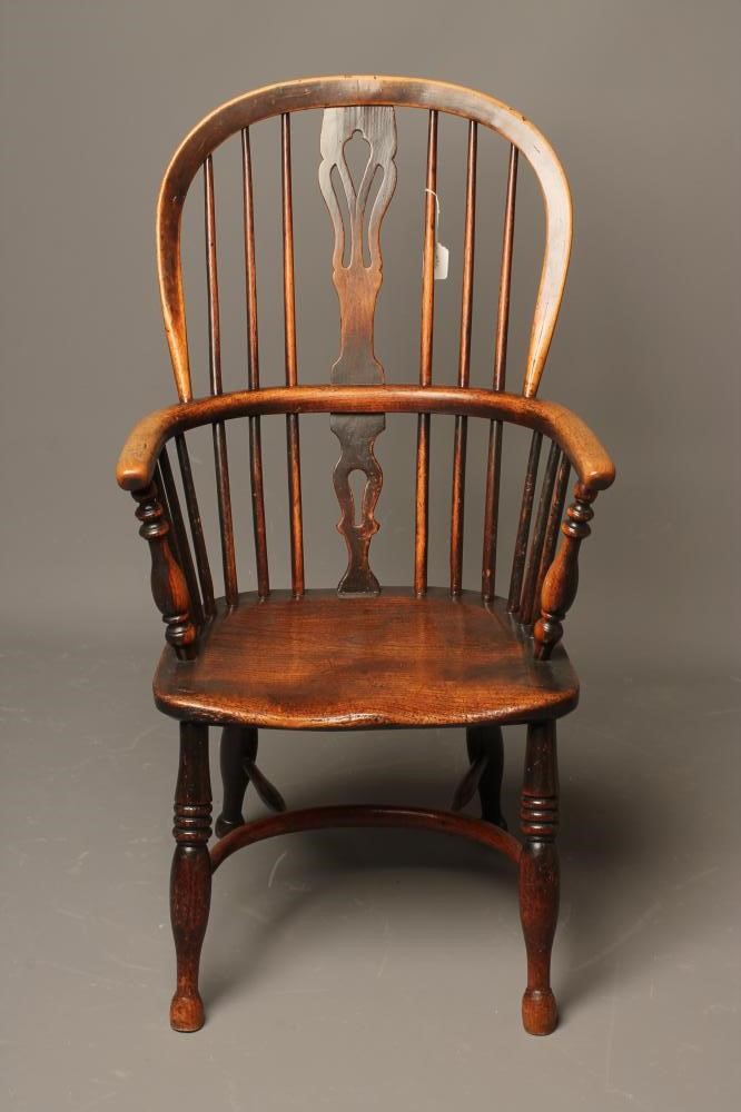 A HOOP BACK WINDSOR ARMCHAIR Image