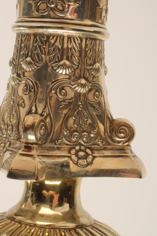 AN EPNS CORINTHIAN COLUMN ELECTRIC TABLE LAMP BASE Image