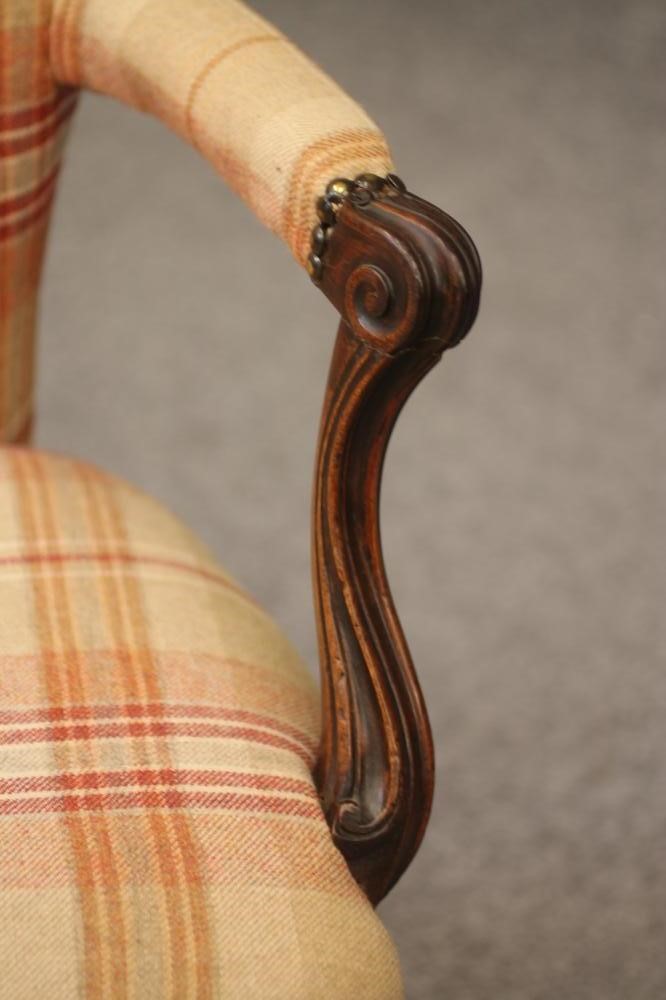 A GEORGIAN FRENCH HEPPLEWHITE MAHOGANY FRAMED ELBOW CHAIR Image