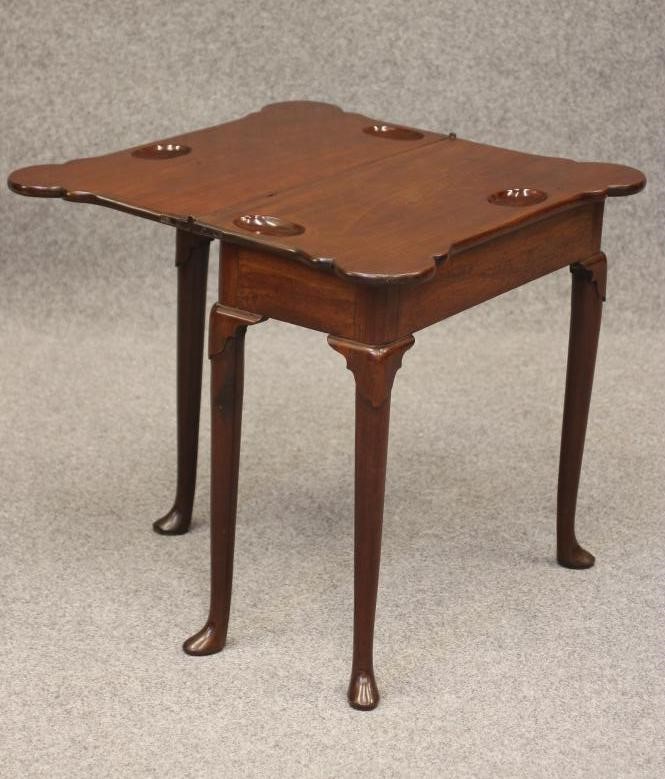 A GEORGIAN MAHOGANY FOLDING CARD TABLE Image