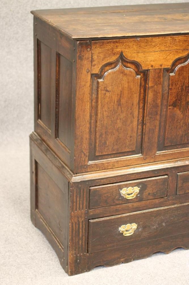 A WELSH OAK COFFER Image