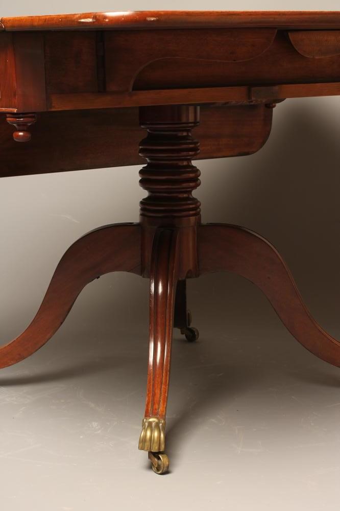 A LATE GEORGIAN MAHOGANY PEMBROKE TABLE of rounded oblong form Image