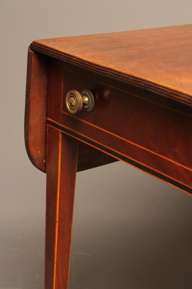 A MAHOGANY PEMBROKE TABLE Image