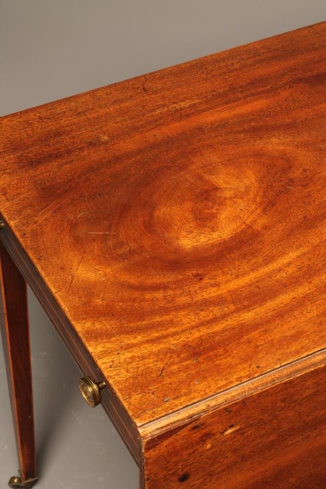A MAHOGANY PEMBROKE TABLE Image