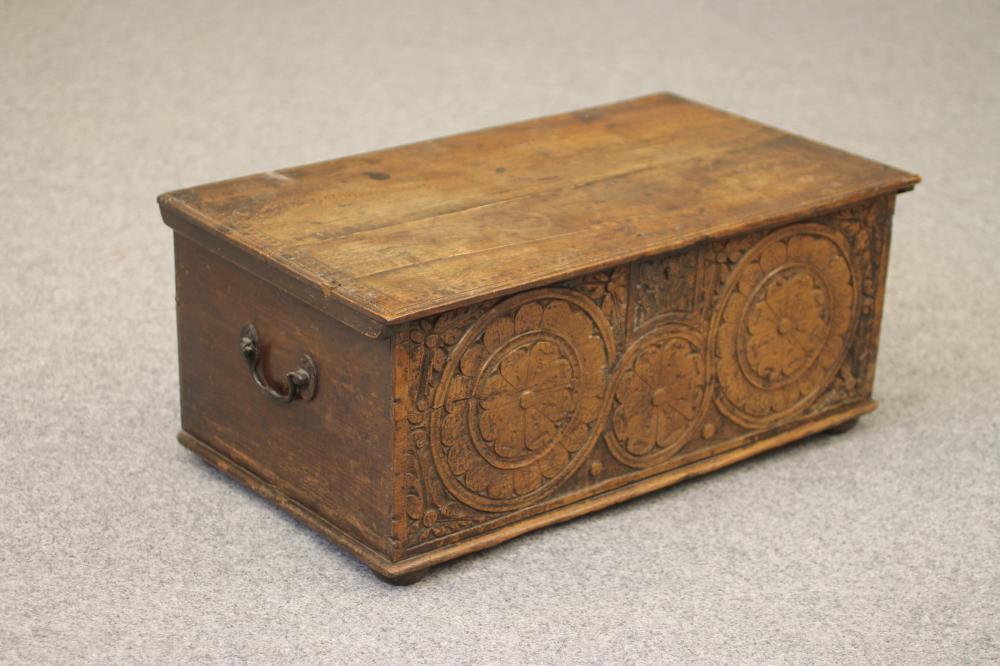 A JOINED OAK BOX Image