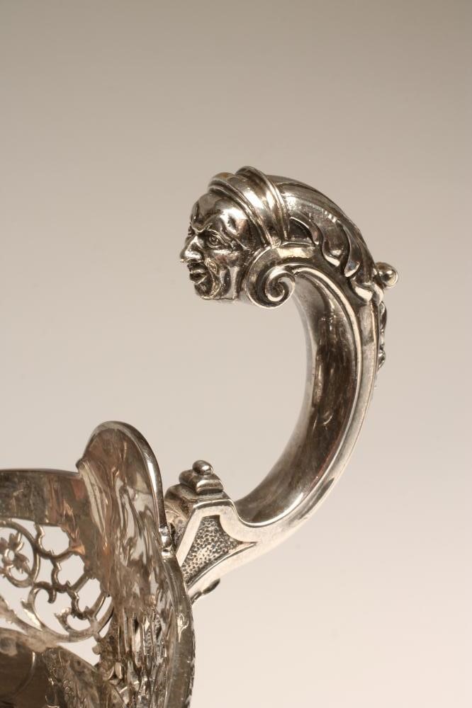 A SILVER TABLE CENTREPIECE Image