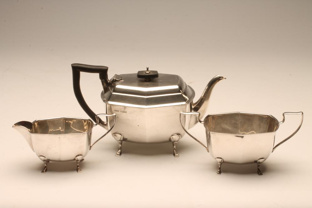 *A SILVER THREE PIECE TEA SERVICE Image