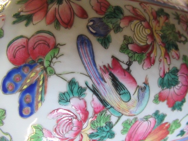 A CANTONESE PORCELAIN FAMILLE ROSE TWO HANDLED ROULEAU VASE painted with two panels of court Image