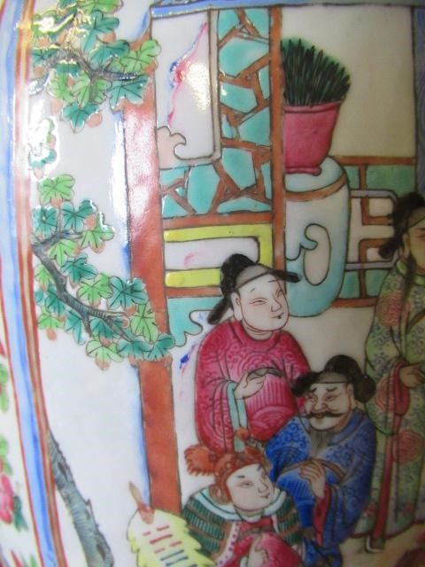 A CANTONESE PORCELAIN FAMILLE ROSE TWO HANDLED ROULEAU VASE painted with two panels of court Image