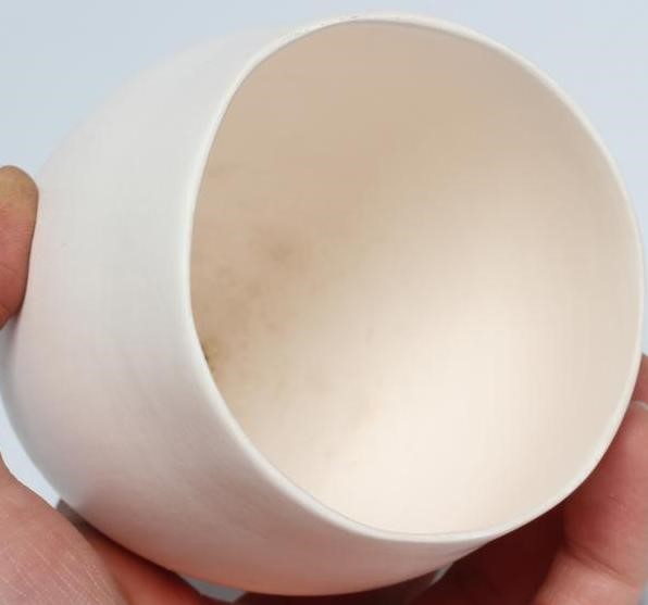 ELSPETH OWEN (b.1938) a porcelain eggshell pot with burnished surface, 5" high (Est. plus 24% Image