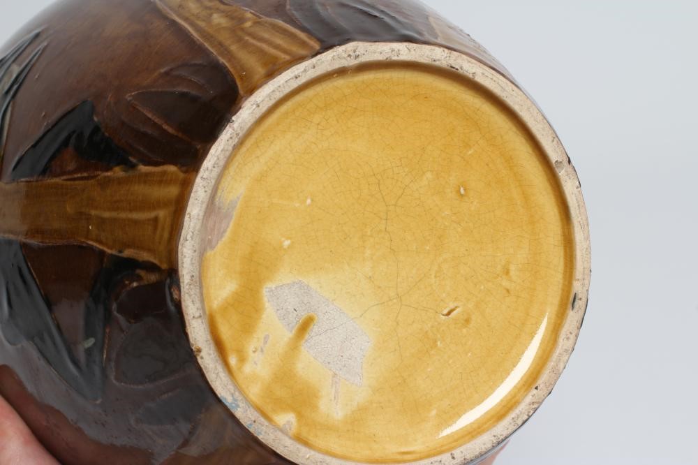 A SECESSIONIST EARTHENWARE VASE Image