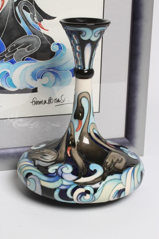 A MOORCROFT POTTERY WADDESDEN VASE Image