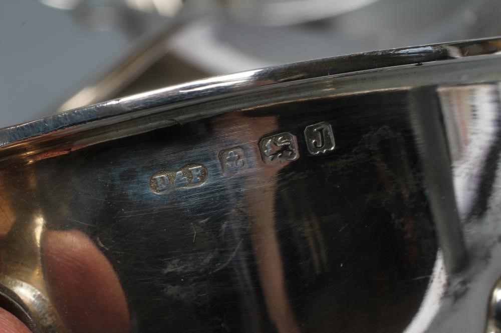 A COMPOSITE PAIR OF SILVER SAUCE BOATS Image