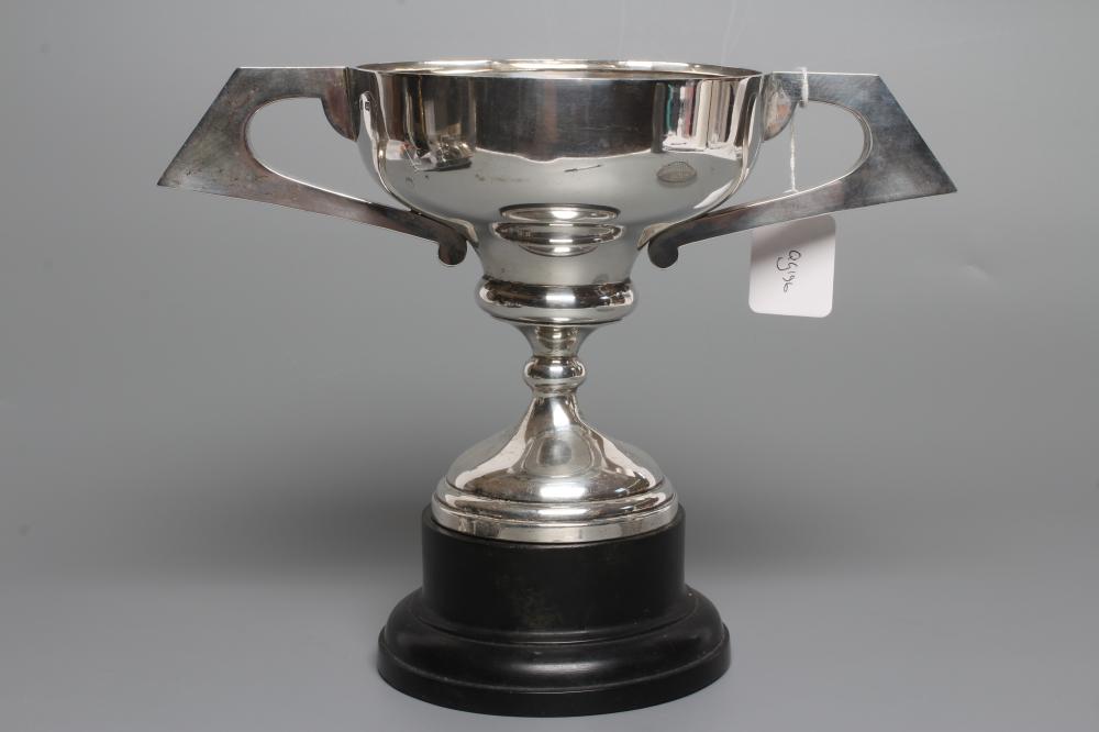 AN ART DECO TWO HANDLED SILVER TROPHY CUP Image