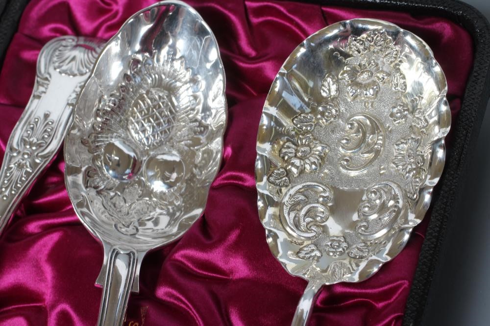 A PAIR OF LATE VICTORIAN SILVER TABLE SPOONS Image