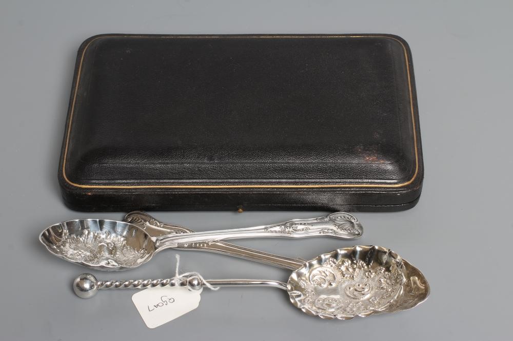 A PAIR OF LATE VICTORIAN SILVER TABLE SPOONS Image