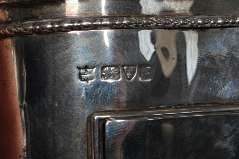 AN EDWARDIAN SILVER DRESSING TABLE BOX Image