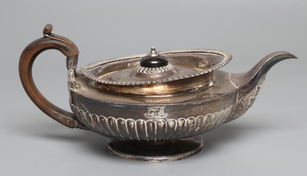 A WILLIAM IV SILVER TEAPOT Image