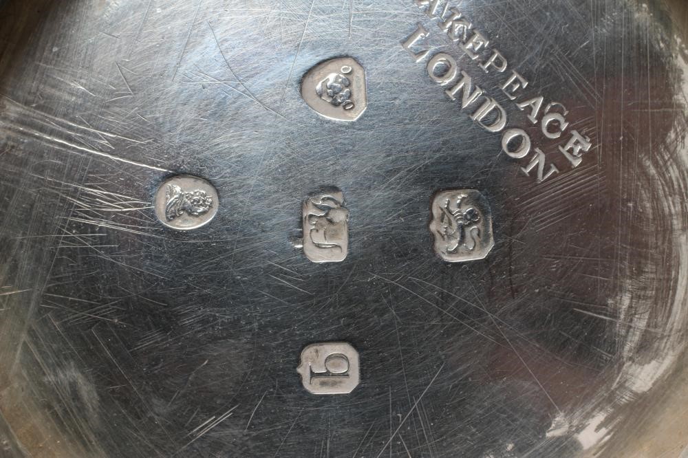 A WILLIAM IV SILVER TEAPOT Image