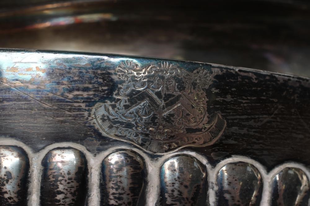 A WILLIAM IV SILVER TEAPOT Image