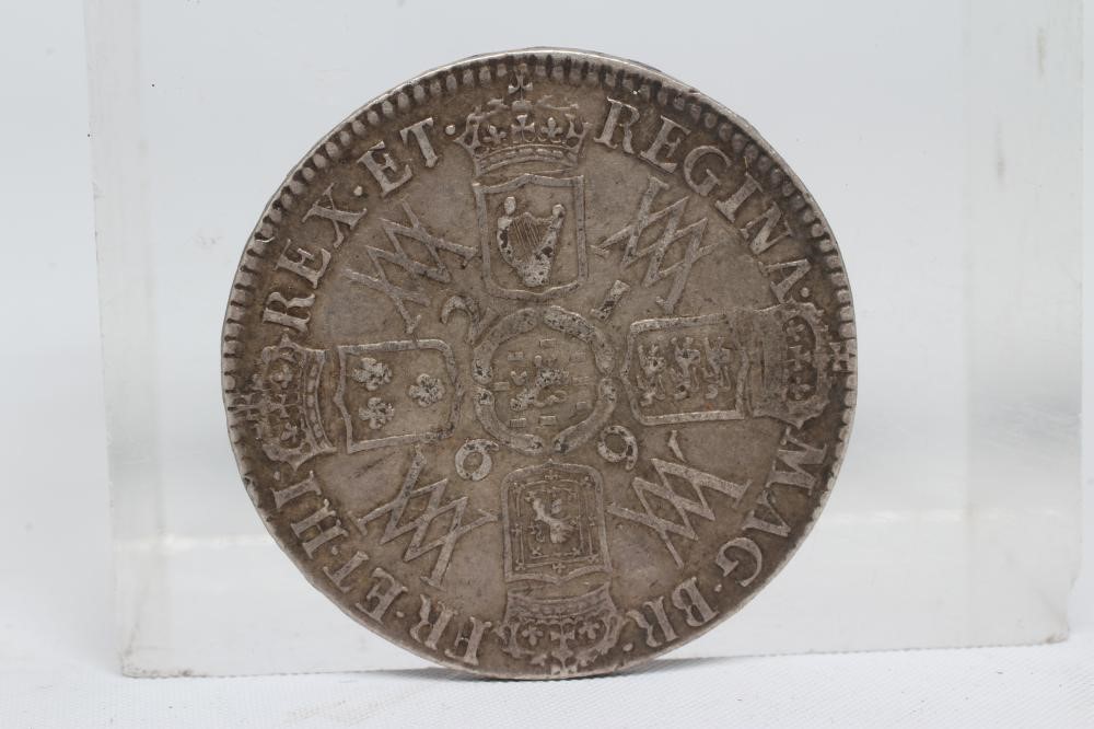 A WILLIAM & MARY HALFCROWN, 1692, 2nd busts (Est. plus 24% premium inc. VAT) Image