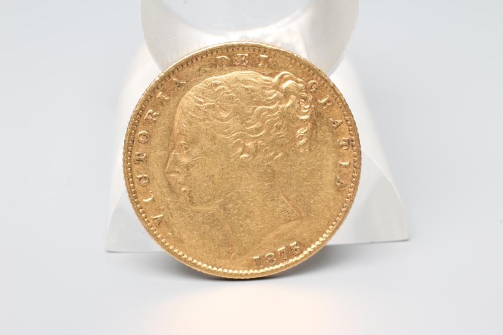 A VICTORIA YH SHIELD BACK SOVEREIGN, 1875, 7.9g (Est. plus 20% premium) Image