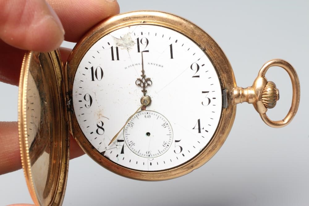 AN INVAR TOP WIND HUNTER CASED POCKET WATCH Image