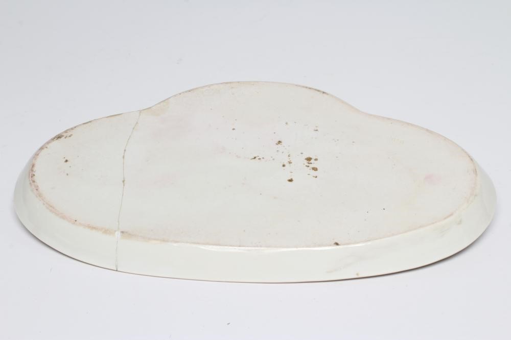 A POTSCHAPPEL PORCELAIN DESK STANDISH Image