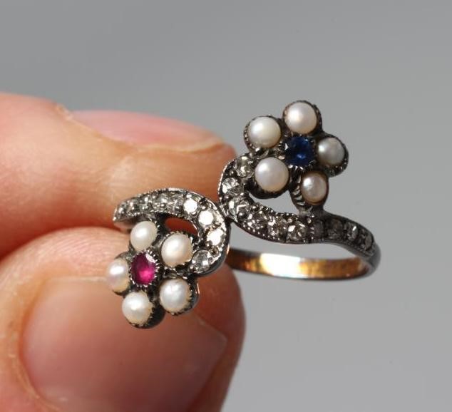 A GEORGIAN STYLE RING Image