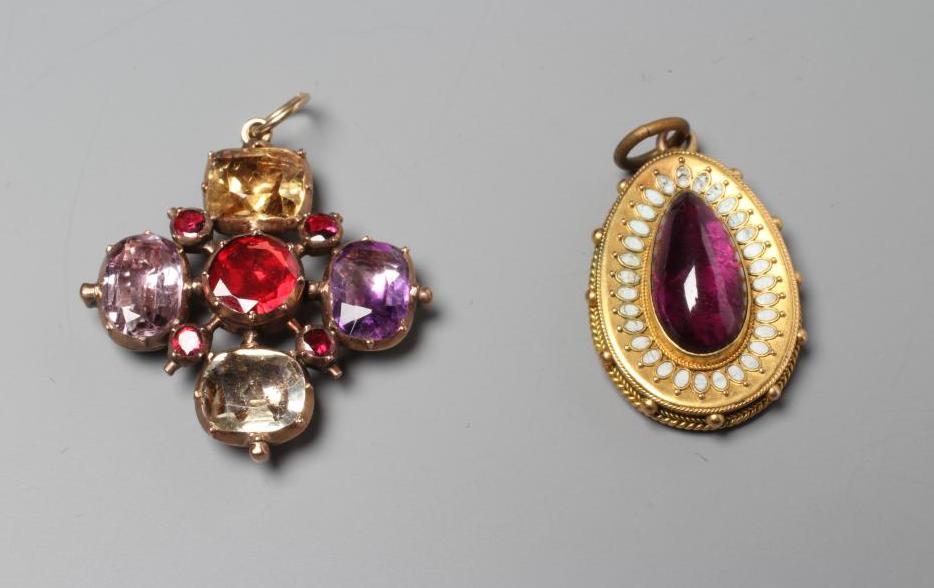 A MOURNING PENDANT Image