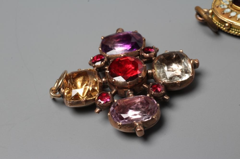 A MOURNING PENDANT Image