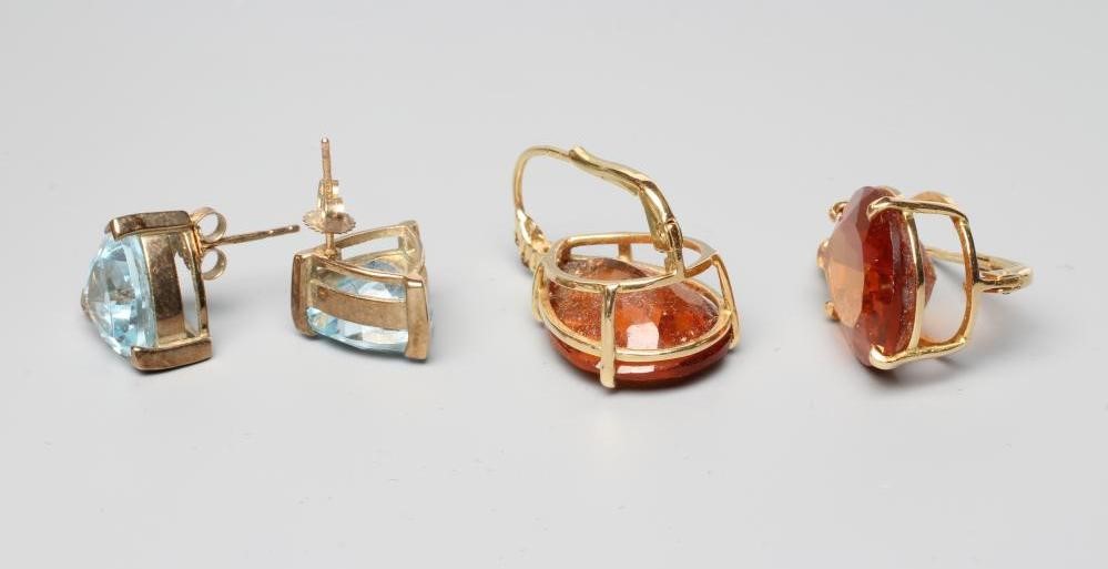 TWO PAIRS OF EARRINGS Image
