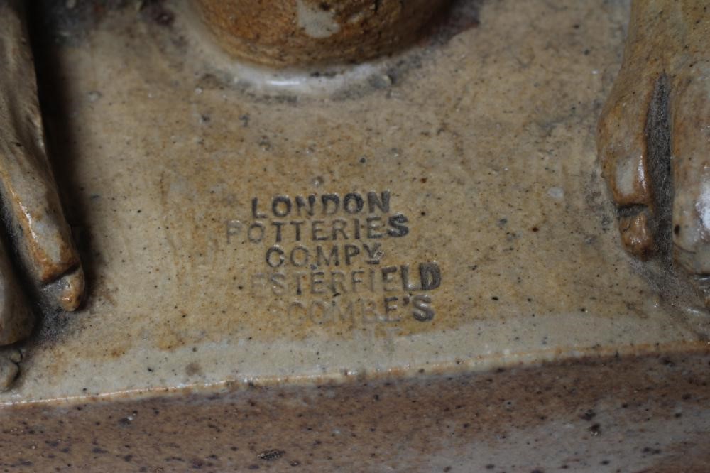 A BRAMPTON LONDON POTTERIES LIPSCOMBE SALTGLAZE STONEWARE POST FINIAL Image