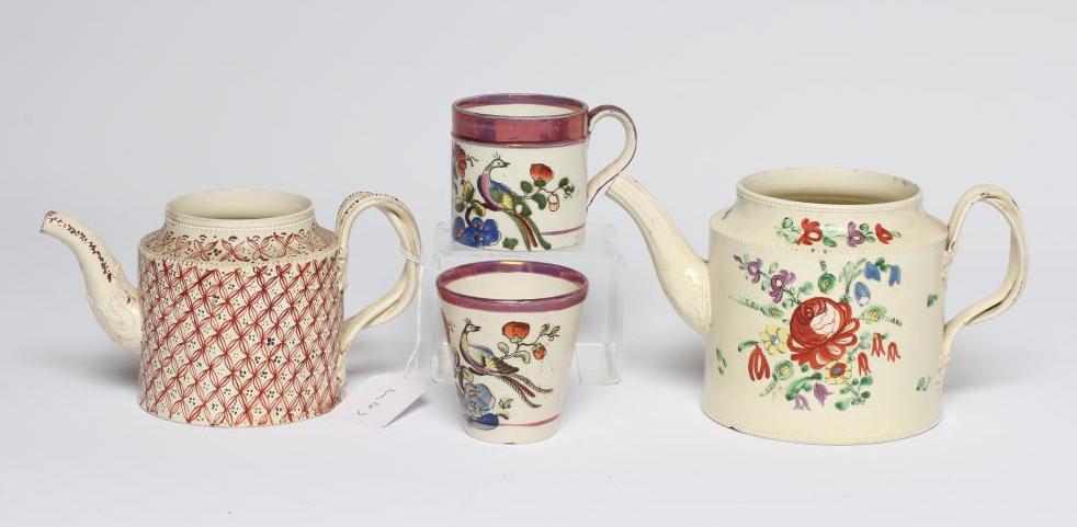 A DERBYSHIRE (MELBOURNE) CREAMWARE TEAPOT Image