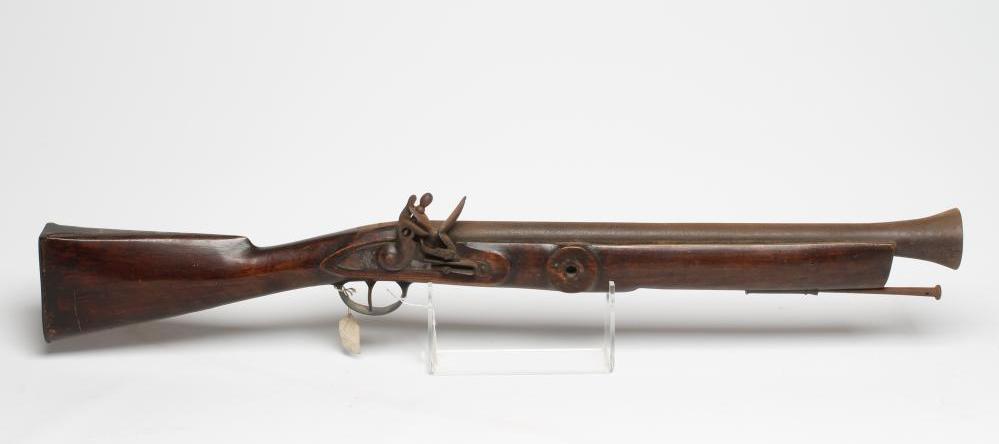 A LARGE FLINTLOCK DECK BLUNDERBUSS Image